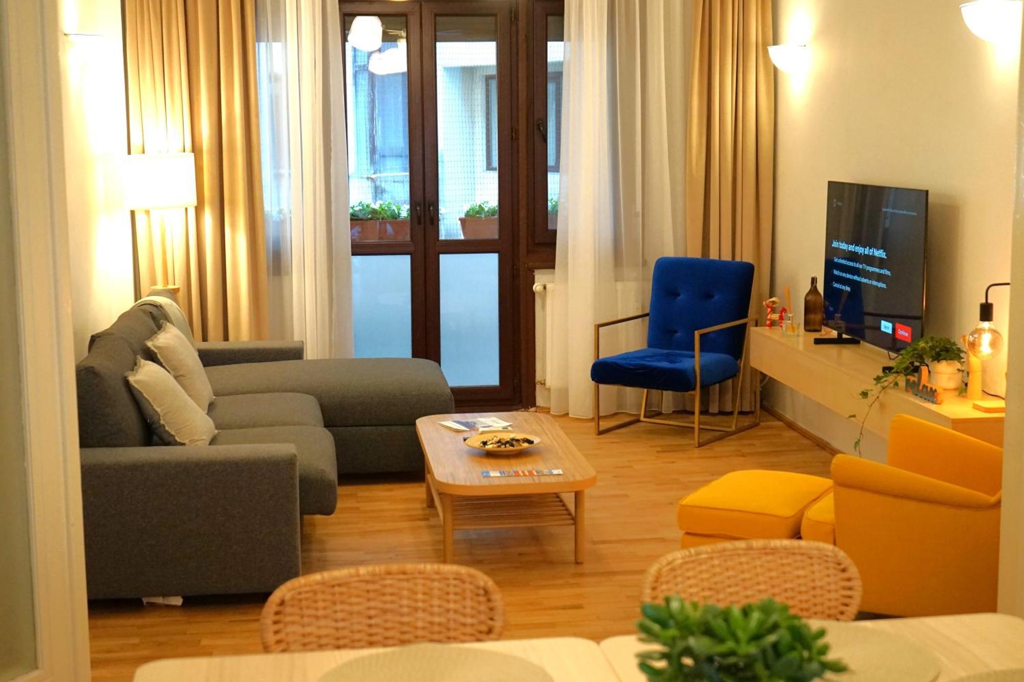 Spacious 3Br, 2Bt With 5 Balconies Bukares Bagian luar foto