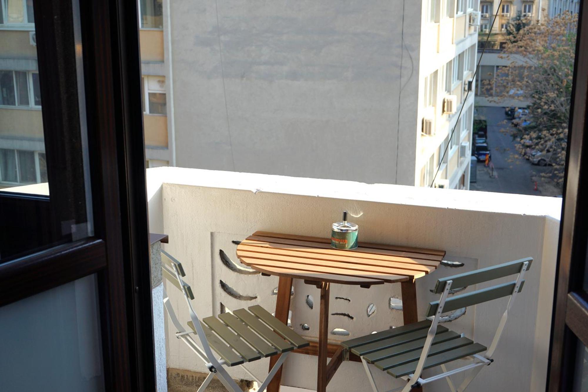 Spacious 3Br, 2Bt With 5 Balconies Bukares Bagian luar foto