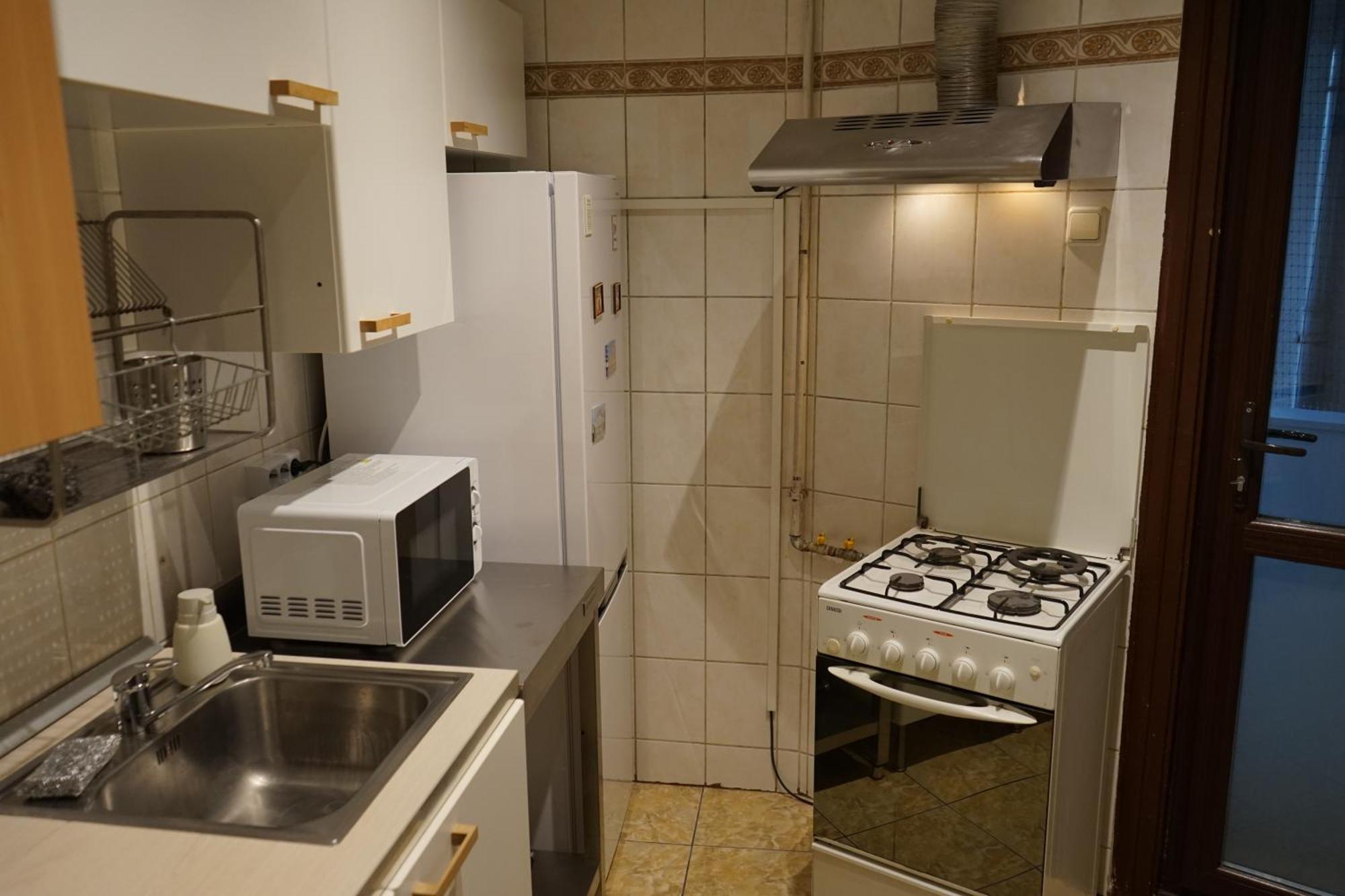 Spacious 3Br, 2Bt With 5 Balconies Bukares Bagian luar foto