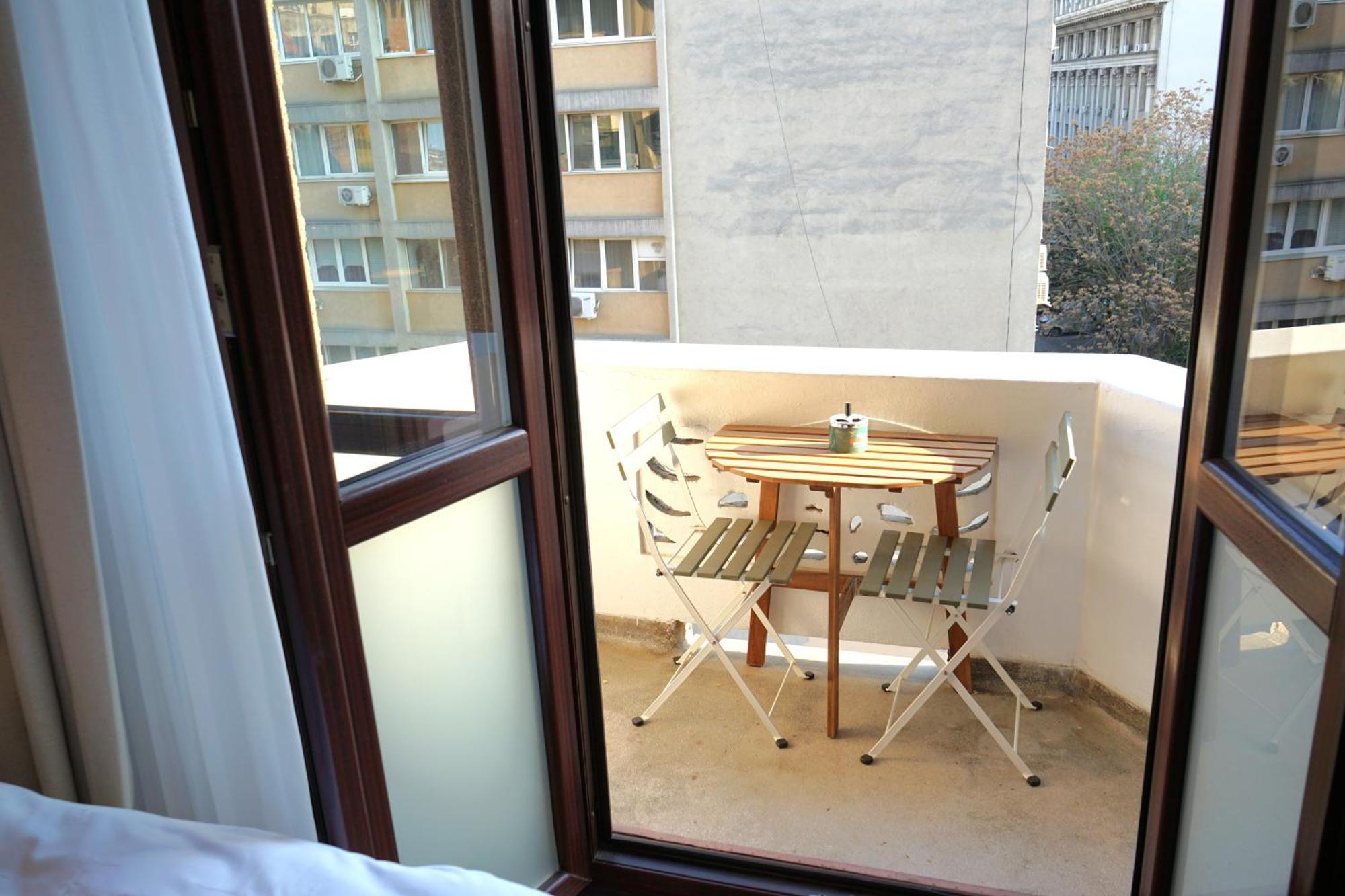 Spacious 3Br, 2Bt With 5 Balconies Bukares Bagian luar foto