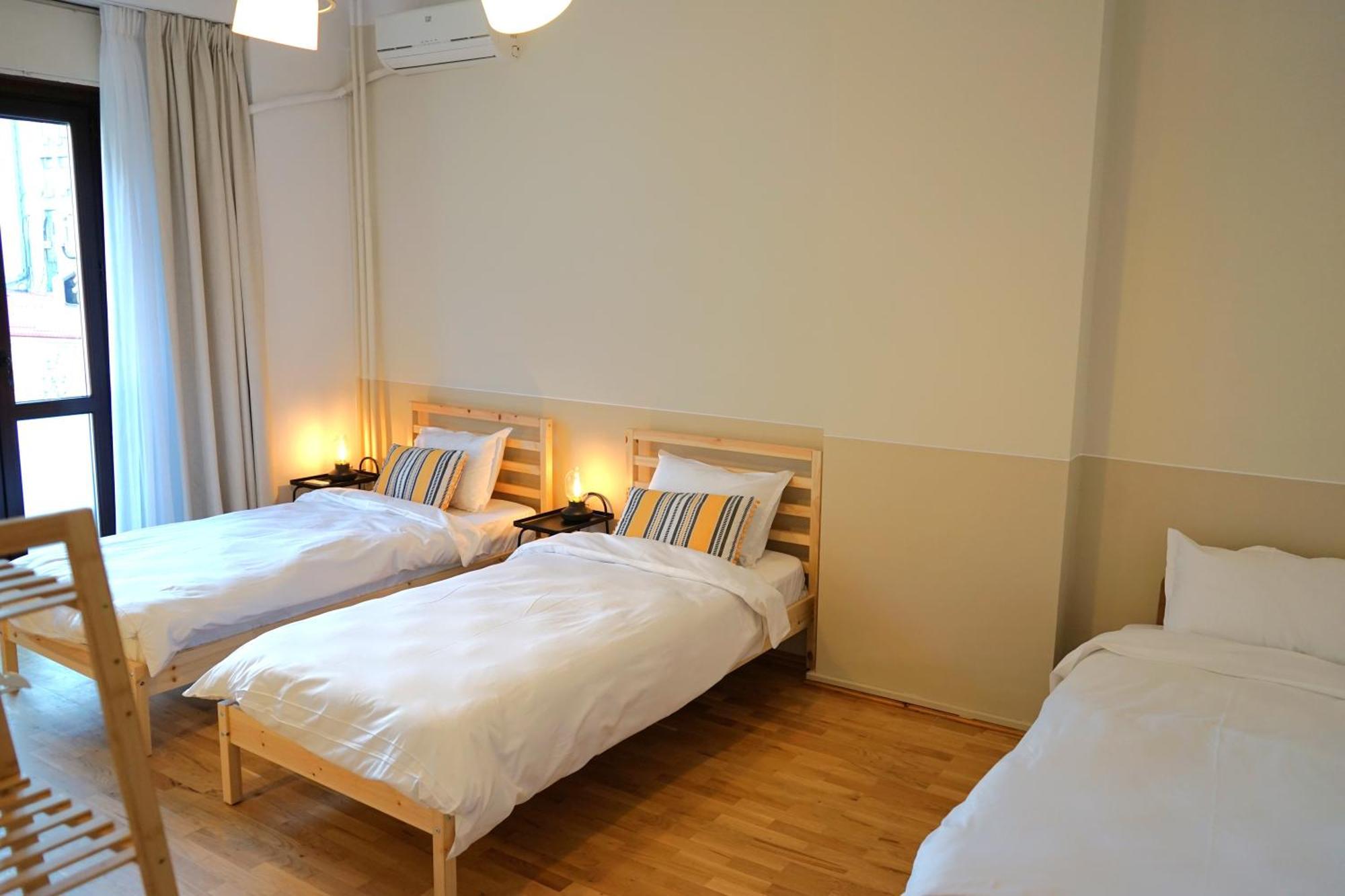 Spacious 3Br, 2Bt With 5 Balconies Bukares Bagian luar foto